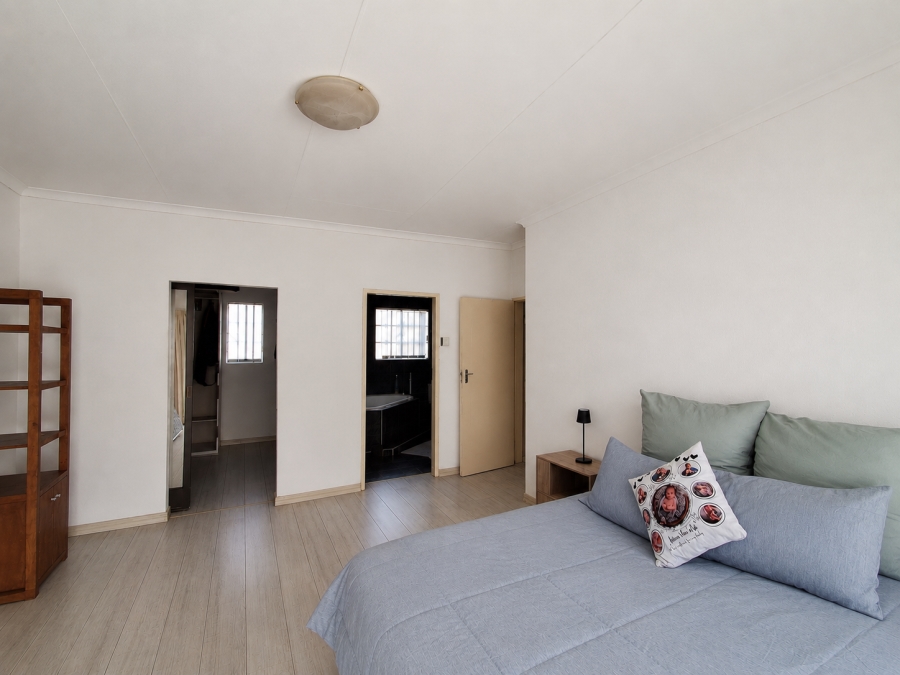 3 Bedroom Property for Sale in Safari Gardens North West